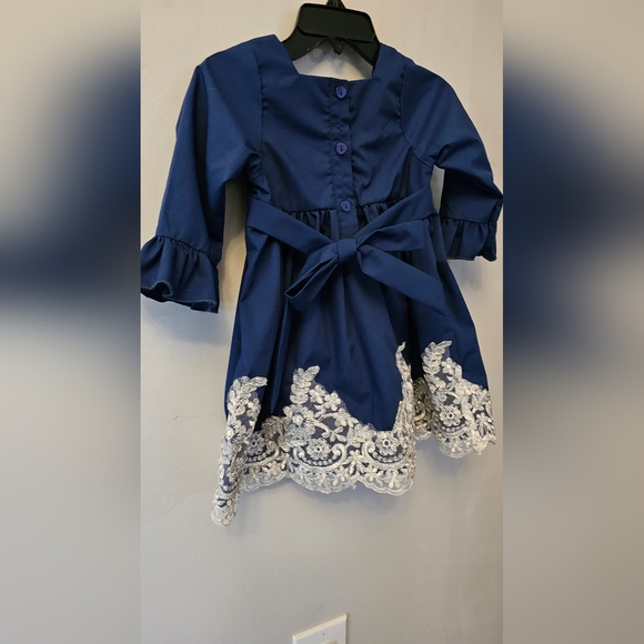 😍Boutique Nativity dress 12 months Stunning Boutique dress 12 months Christmas - Picture 2 of 4